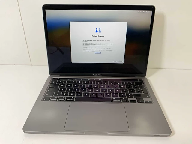 Apple macbook pro 13.3”, core(tm) i7 10th gen, 16 gb ram, 1 tb nvme laptop - afbeelding 1 van  7