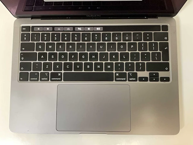 Apple macbook pro 13.3”, core(tm) i7 10th gen, 16 gb ram, 1 tb nvme laptop - afbeelding 4 van  7