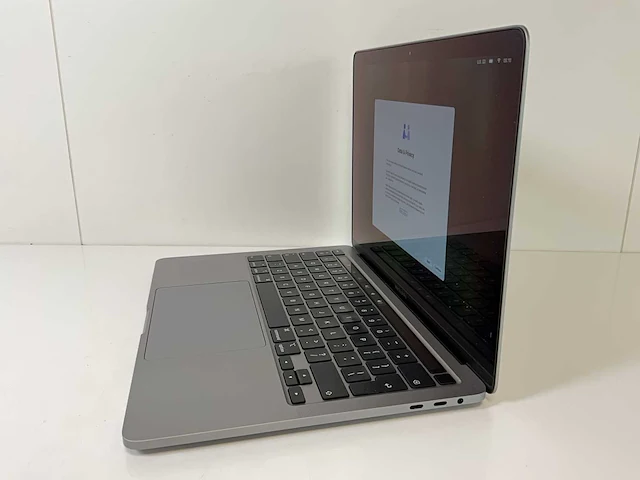 Apple macbook pro 13.3”, core(tm) i7 10th gen, 16 gb ram, 1 tb nvme laptop - afbeelding 3 van  7
