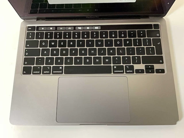 Apple macbook pro 13.3”, core(tm) i7 10th gen, 16 gb ram, 1 tb nvme laptop - afbeelding 4 van  8