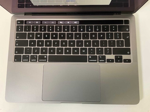Apple macbook pro 13.3”, core(tm) i7 10th gen, 16 gb ram, 1 tb nvme laptop - afbeelding 4 van  9