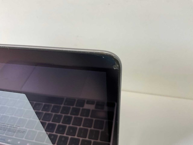 Apple macbook pro 13.3”, core(tm) i7 10th gen, 16 gb ram, 1 tb nvme laptop - afbeelding 8 van  9