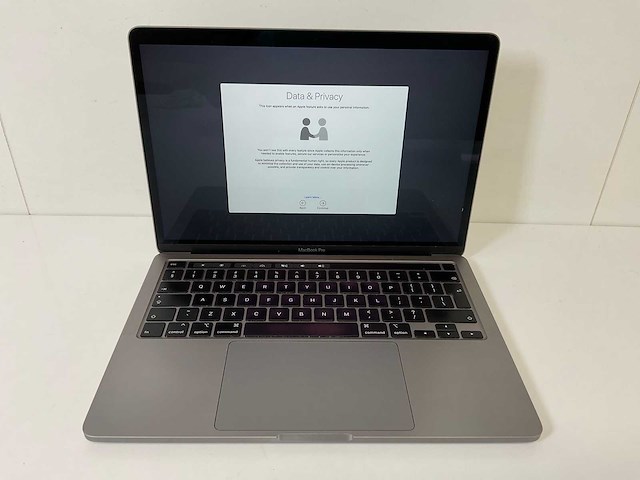 Apple macbook pro 13.3”, core(tm) i7 10th gen, 16 gb ram, 1 tb nvme laptop - afbeelding 1 van  7