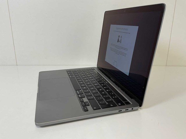 Apple macbook pro 13.3”, core(tm) i7 10th gen, 16 gb ram, 1 tb nvme laptop - afbeelding 3 van  7
