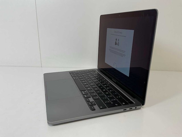 Apple macbook pro 13.3”, core(tm) i7 10th gen, 16 gb ram, 1 tb nvme laptop - afbeelding 3 van  7