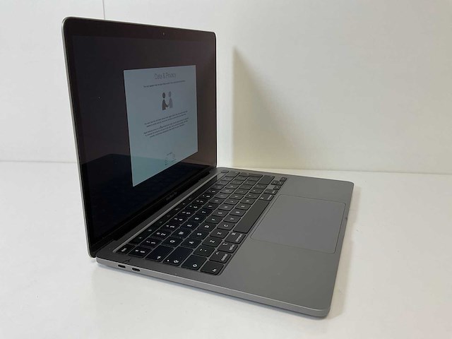 Apple macbook pro 13.3”, core(tm) i7 10th gen, 16 gb ram, 1 tb nvme laptop - afbeelding 3 van  10