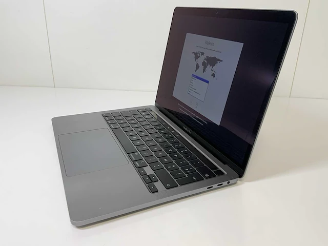 Apple macbook pro 13.3”, core(tm) i7 10th gen, 16 gb ram, 500 gb nvme laptop - afbeelding 3 van  8