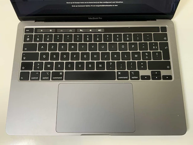 Apple macbook pro 13.3”, core(tm) i7 10th gen, 16 gb ram, 500 gb nvme laptop - afbeelding 4 van  8