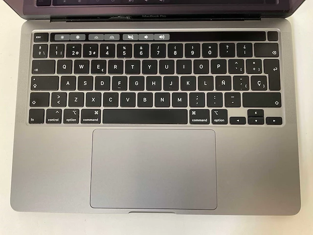 Apple macbook pro 13.3”, core(tm) i7 10th gen, 16 gb ram, 500 gb nvme laptop - afbeelding 4 van  8