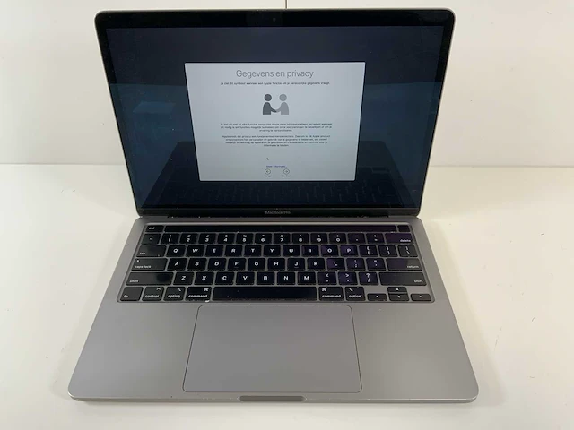 Apple macbook pro 13.3", core(tm) i7 10th gen, 16 gb ram, 500 gb nvme laptop - afbeelding 1 van  7