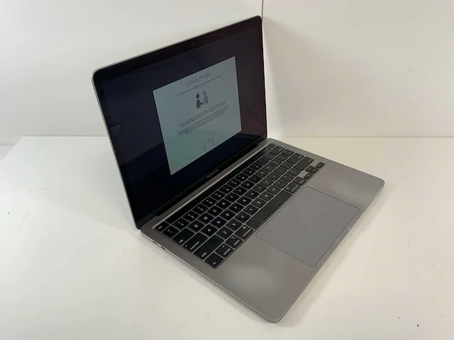 Apple macbook pro 13.3", core(tm) i7 10th gen, 16 gb ram, 500 gb nvme laptop - afbeelding 2 van  7