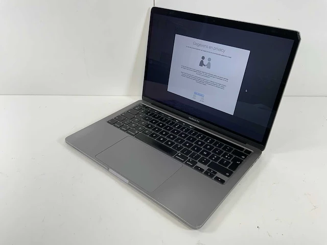 Apple macbook pro 13.3", core(tm) i7 10th gen, 16 gb ram, 500 gb nvme laptop - afbeelding 3 van  8