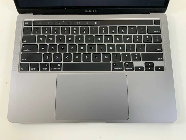 Apple macbook pro 13.3", core(tm) i7 10th gen, 16 gb ram, 500 gb nvme laptop - afbeelding 4 van  7