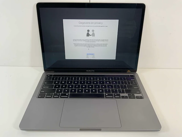 Apple macbook pro 13.3", core(tm) i7 10th gen, 16 gb ram, 500 gb nvme laptop - afbeelding 1 van  8