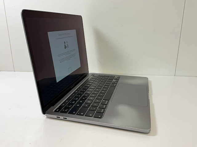 Apple macbook pro 13.3”, core(tm) i7 10th gen, 16 gb ram, 500 gb nvme laptop - afbeelding 2 van  7