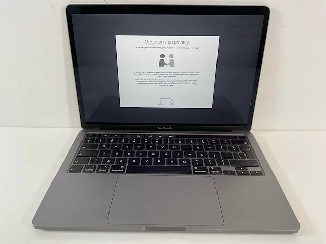 Apple macbook pro 13.3”, core(tm) i7 10th gen, 16 gb ram, 500 gb nvme laptop - afbeelding 1 van  7