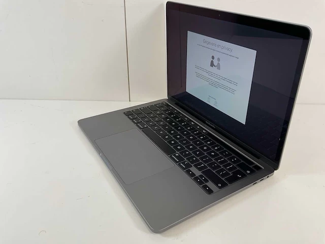 Apple macbook pro 13.3”, core(tm) i7 10th gen, 16 gb ram, 500 gb nvme laptop - afbeelding 3 van  7