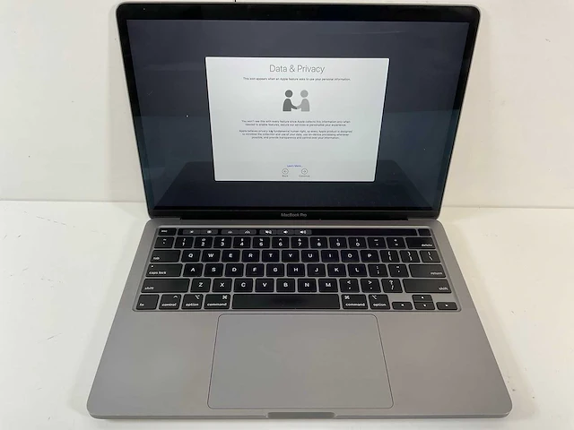 Apple macbook pro 13.3”, core(tm) i7 10th gen, 16 gb ram, 500 gb nvme laptop - afbeelding 1 van  7