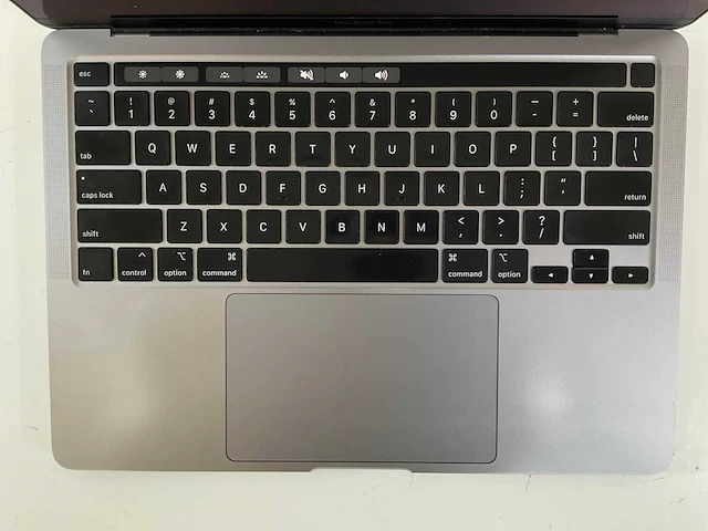 Apple macbook pro 13.3”, core(tm) i7 10th gen, 16 gb ram, 500 gb nvme laptop - afbeelding 4 van  7