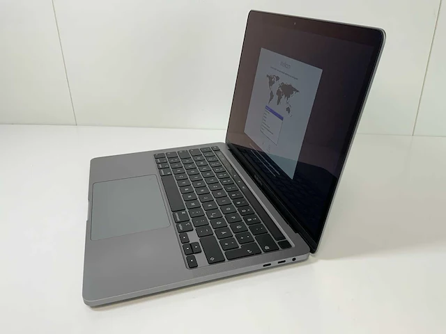 Apple macbook pro 13.3”, core(tm) i7 10th gen, 16 gb ram, 500 gb nvme laptop - afbeelding 3 van  7