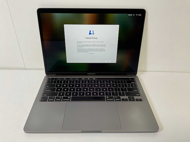 Apple macbook pro 13.3”, core(tm) i7 10th gen, 16 gb ram, 512 gb nvme laptop - afbeelding 1 van  7
