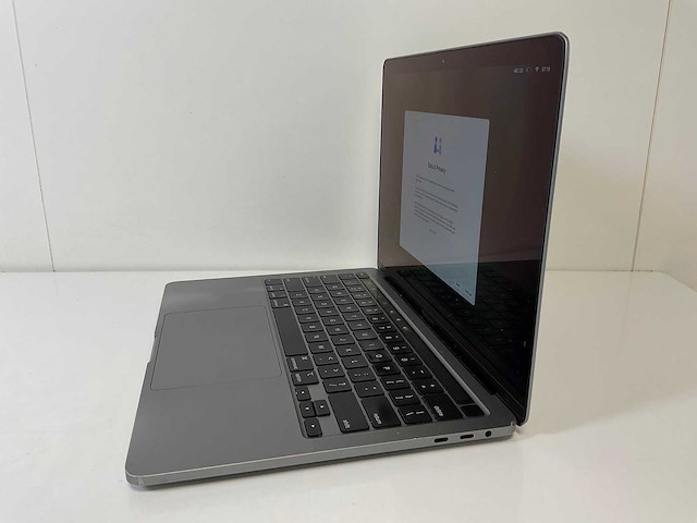Apple macbook pro 13.3”, core(tm) i7 10th gen, 16 gb ram, 512 gb nvme laptop - afbeelding 3 van  8