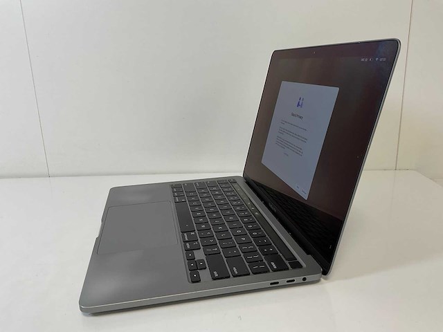 Apple macbook pro 13.3”, core(tm) i7 10th gen, 16 gb ram, 512 gb nvme laptop - afbeelding 3 van  7