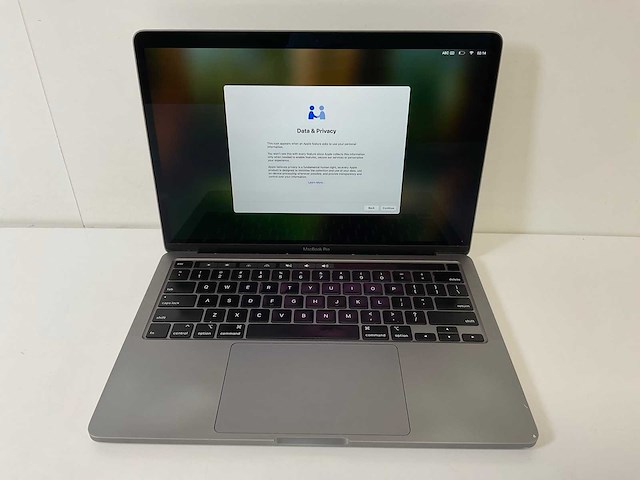 Apple macbook pro 13.3”, core(tm) i7 10th gen, 16 gb ram, 512 gb nvme laptop - afbeelding 1 van  7