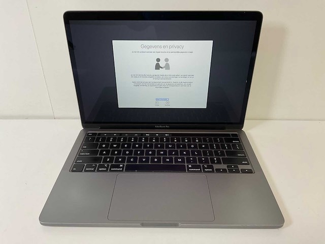 Apple macbook pro 13.3”, core(tm) i7 10th gen, 16 gb ram, 512 gb nvme laptop - afbeelding 1 van  7