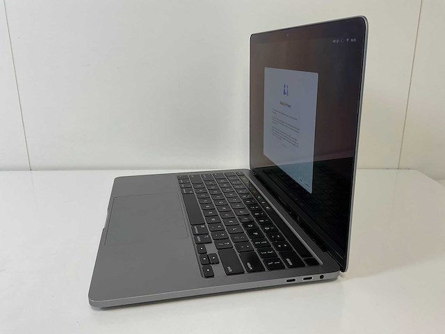 Apple macbook pro 13.3”, core(tm) i7 10th gen, 16 gb ram, 512 gb nvme laptop - afbeelding 3 van  7