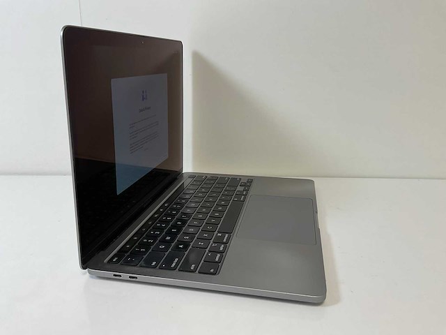 Apple macbook pro 13.3”, core(tm) i7 10th gen, 16 gb ram, 512 gb nvme laptop - afbeelding 2 van  7