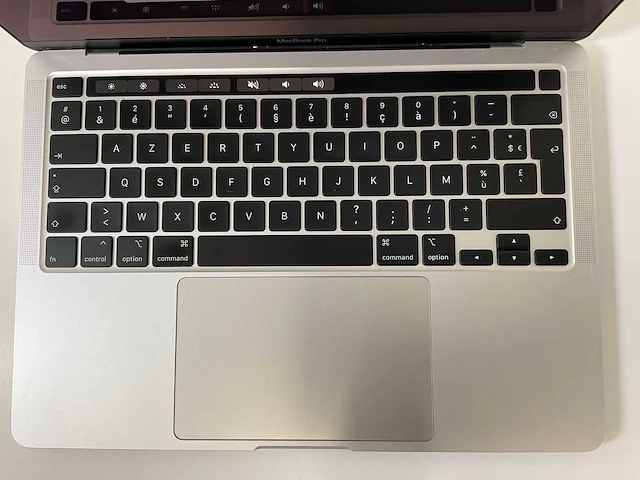 Apple macbook pro 13.3”, core(tm) i7 10th gen, 32 gb ram, 1 tb nvme laptop - afbeelding 4 van  7