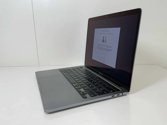Apple macbook pro 13.3”, core(tm) i7 10th gen, 32 gb ram, 500 gb nvme laptop - afbeelding 3 van  7