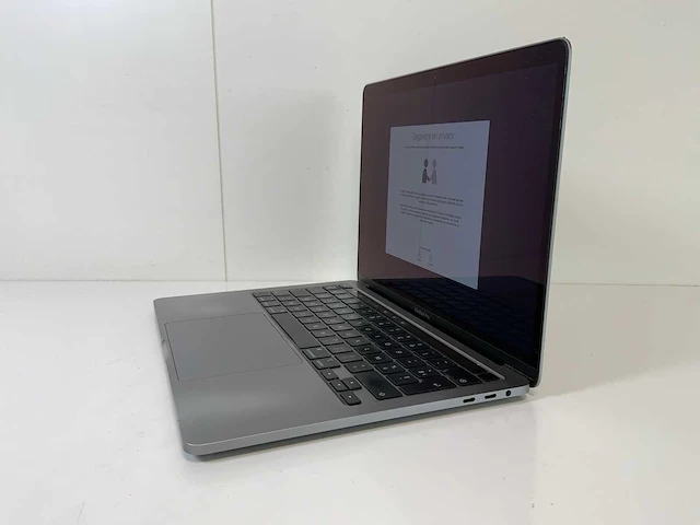 Apple macbook pro 13.3”, core(tm) i7 10th gen, 32 gb ram, 500 gb nvme laptop - afbeelding 3 van  7