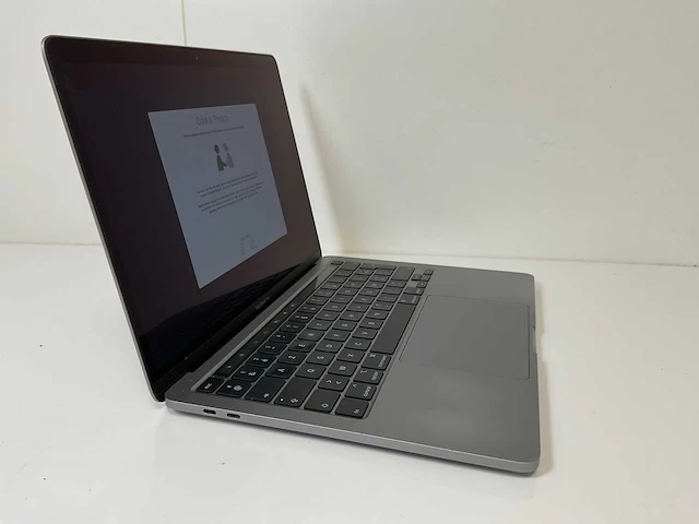 Apple macbook pro 13.3”, core(tm) i7 10th gen, 32 gb ram, 500 gb nvme laptop - afbeelding 2 van  7