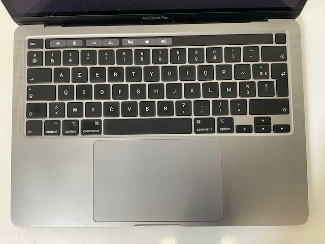 Apple macbook pro 13.3”, core(tm) i7 10th gen, 32 gb ram, 500 gb nvme laptop - afbeelding 4 van  7