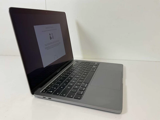 Apple macbook pro 13.3”, core(tm) i7 10th gen, 32 gb ram, 500 gb nvme laptop - afbeelding 2 van  7