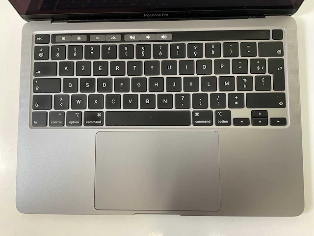 Apple macbook pro 13.3”, core(tm) i7 10th gen, 32 gb ram, 500 gb nvme laptop - afbeelding 4 van  7
