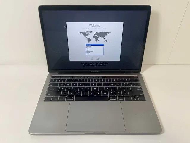 Apple macbook pro 13.3”, core(tm) i7 6th gen, 16 gb ram, 251 gb nvme laptop - afbeelding 1 van  6