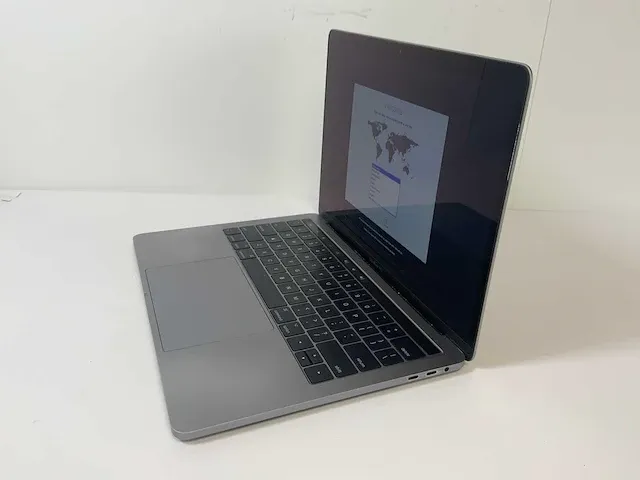 Apple macbook pro 13.3”, core(tm) i7 7th gen, 16 gb ram, 251 gb nvme laptop - afbeelding 3 van  6