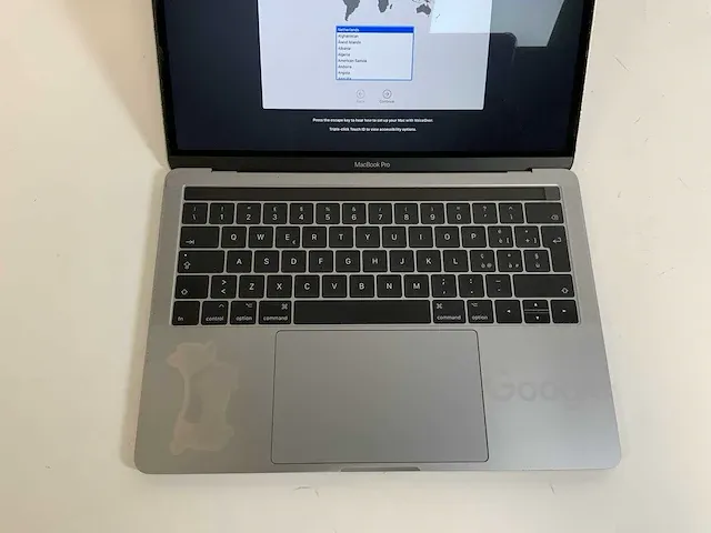 Apple macbook pro 13.3", core(tm) i7 7th gen, 16 gb ram, 251 gb nvme laptop - afbeelding 3 van  6
