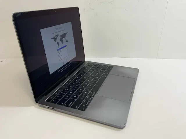 Apple macbook pro 13.3”, core(tm) i7 7th gen, 16 gb ram, 251 gb nvme laptop - afbeelding 3 van  6