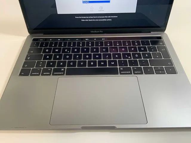 Apple macbook pro 13.3”, core(tm) i7 7th gen, 16 gb ram, 251 gb nvme laptop - afbeelding 4 van  6