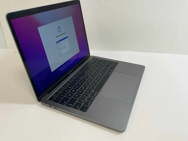 Apple macbook pro 13.3”, core(tm) i7 7th gen, 16 gb ram, 251 gb nvme laptop - afbeelding 3 van  6