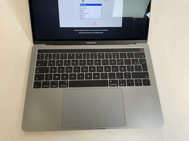 Apple macbook pro 13.3", core(tm) i7 7th gen, 16 gb ram, 251 gb nvme laptop - afbeelding 4 van  6