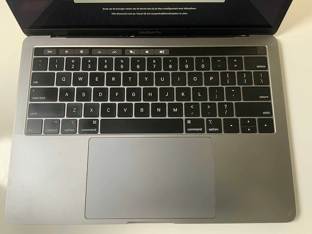Apple macbook pro 13.3", core(tm) i7 8e generatie, 16 gb ram, 500 gb nvme laptop - afbeelding 4 van  6