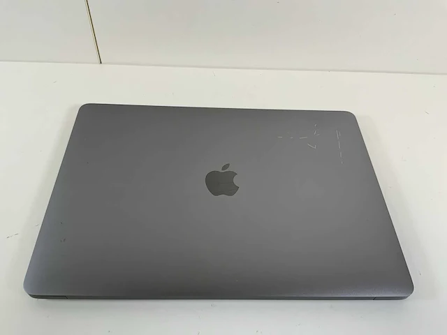 Apple macbook pro 13.3", core(tm) i7 8th gen, 16 gb ram, 1 tb nvme laptop - afbeelding 5 van  7