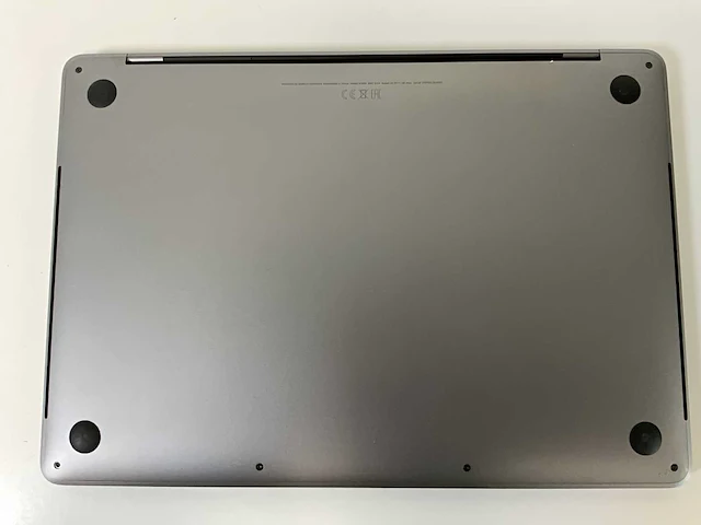 Apple macbook pro 13.3”, core(tm) i7 8th gen, 16 gb ram, 1 tb nvme laptop - afbeelding 6 van  7