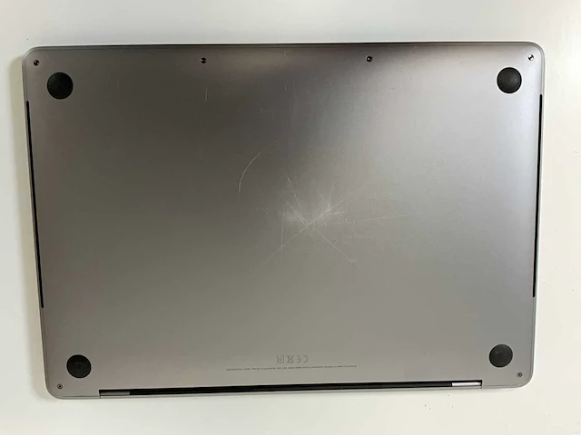 Apple macbook pro 13.3”, core(tm) i7 8th gen, 16 gb ram, 1 tb nvme laptop - afbeelding 6 van  7