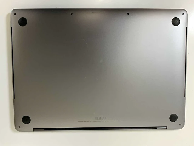 Apple macbook pro 13.3”, core(tm) i7 8th gen, 16 gb ram, 1 tb nvme laptop - afbeelding 6 van  7